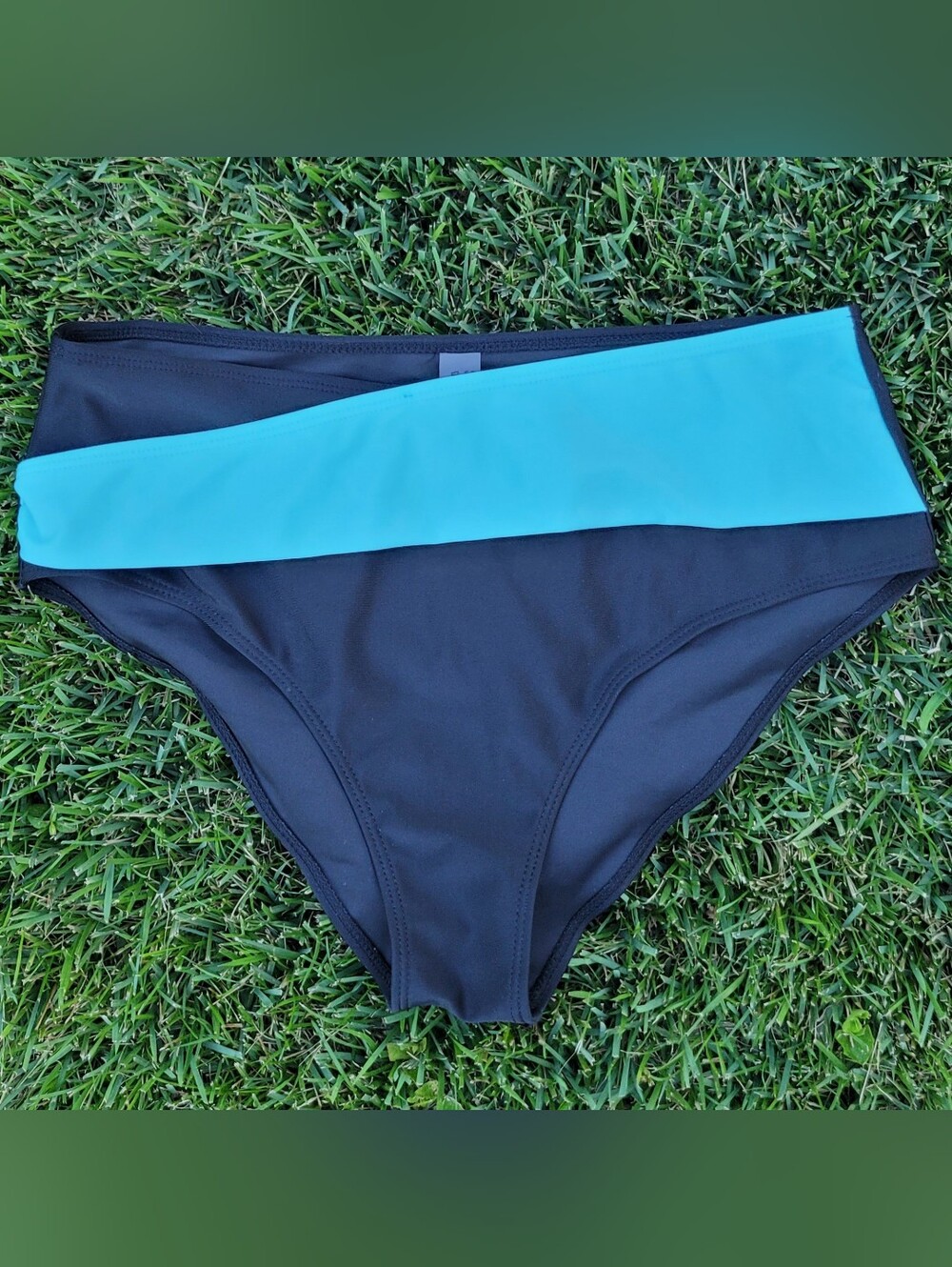 Unbranded Swimsuit Bottoms Black with Aqua Blue Accent Womens Large (Worn Once)